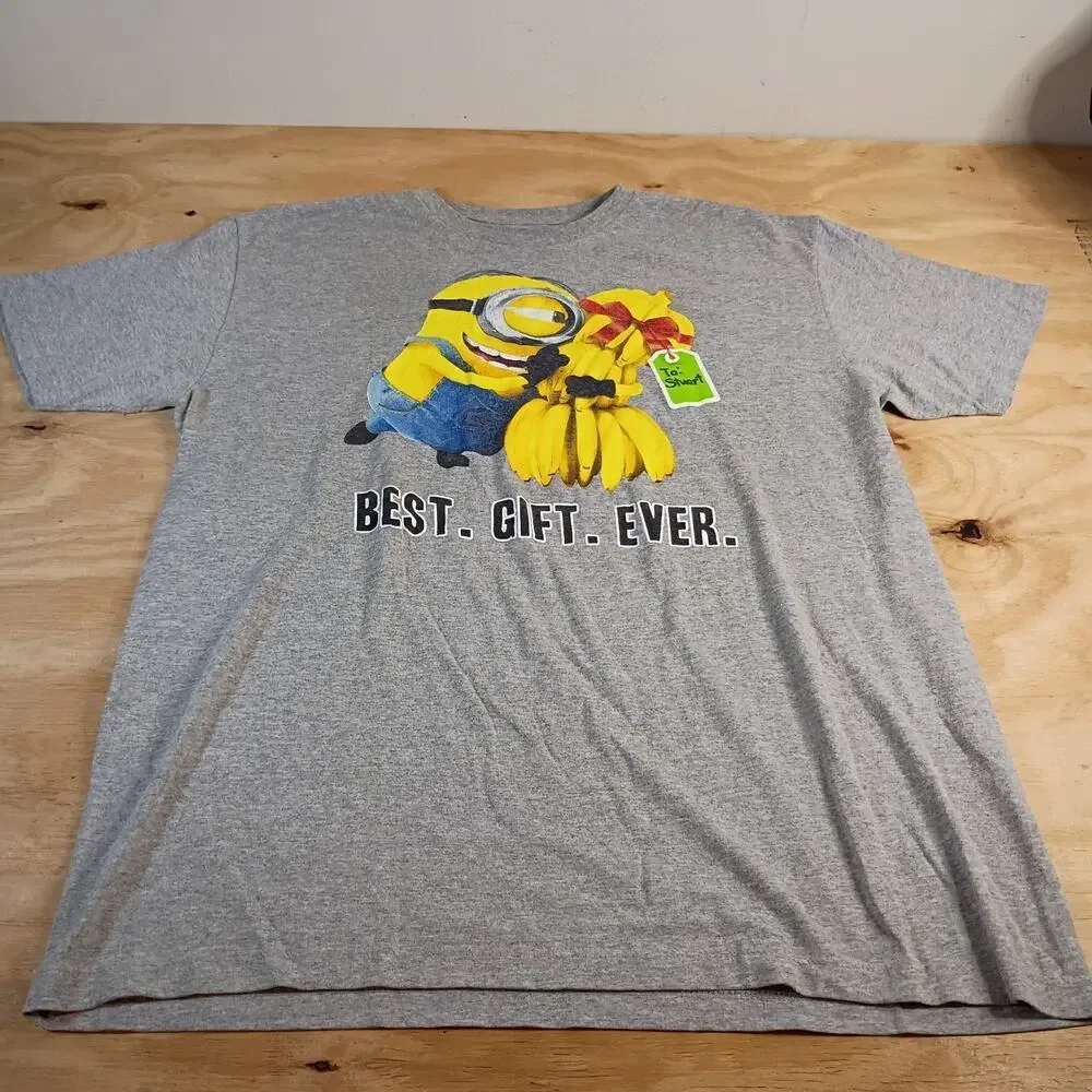 Despicable Me Minions T-Shirt Lot of 2 Mens XL Best Gift Ever Whaaaa Graphic Tee